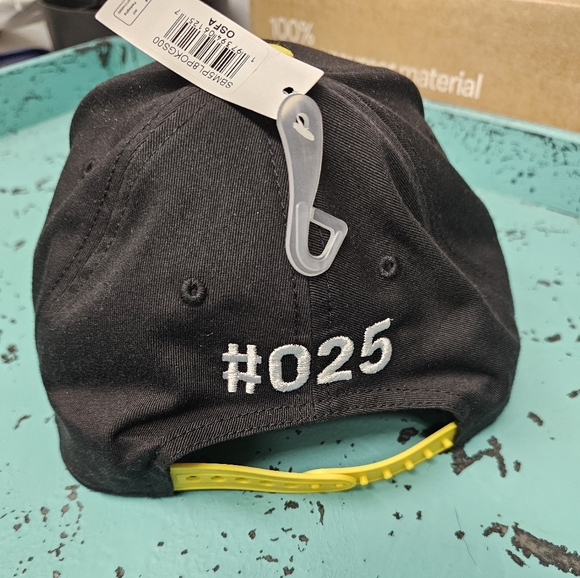 Bioworld Elite Flex Pikachu Baseball Cap Yellow/Black - Picture 2 of 2